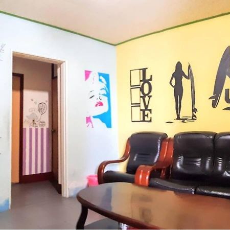 Wushih Surf Hostel Toucheng Esterno foto